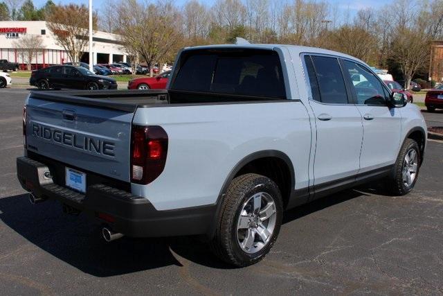 new 2024 Honda Ridgeline car, priced at $43,650