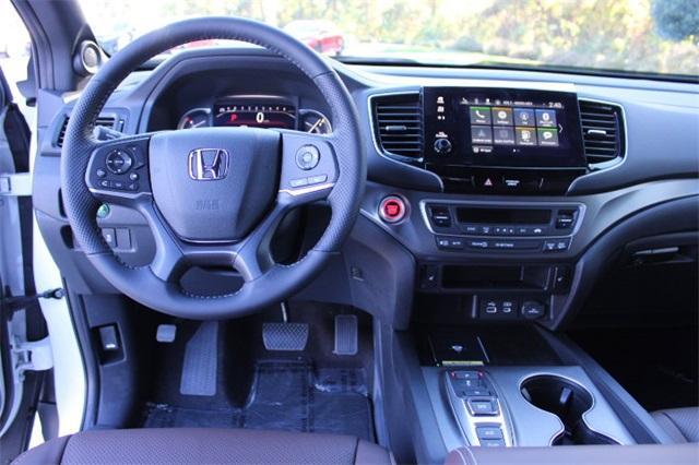 new 2025 Honda Passport car, priced at $44,250