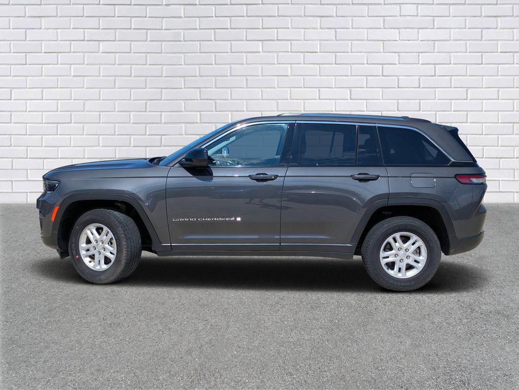 used 2023 Jeep Grand Cherokee car, priced at $27,990