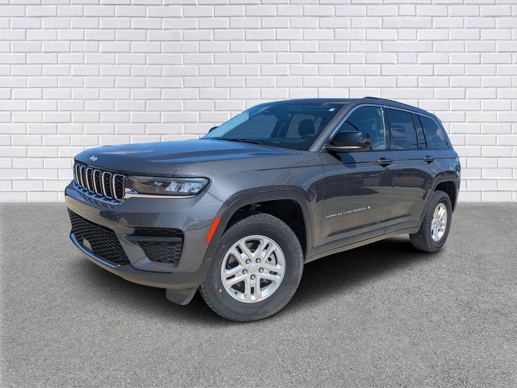 used 2023 Jeep Grand Cherokee car, priced at $27,990