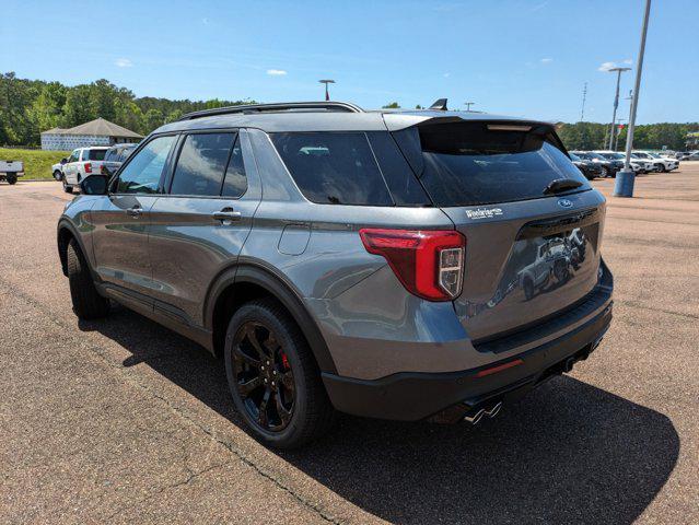 new 2024 Ford Explorer car, priced at $62,925