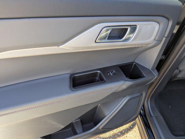 new 2025 Ford Explorer car, priced at $42,553