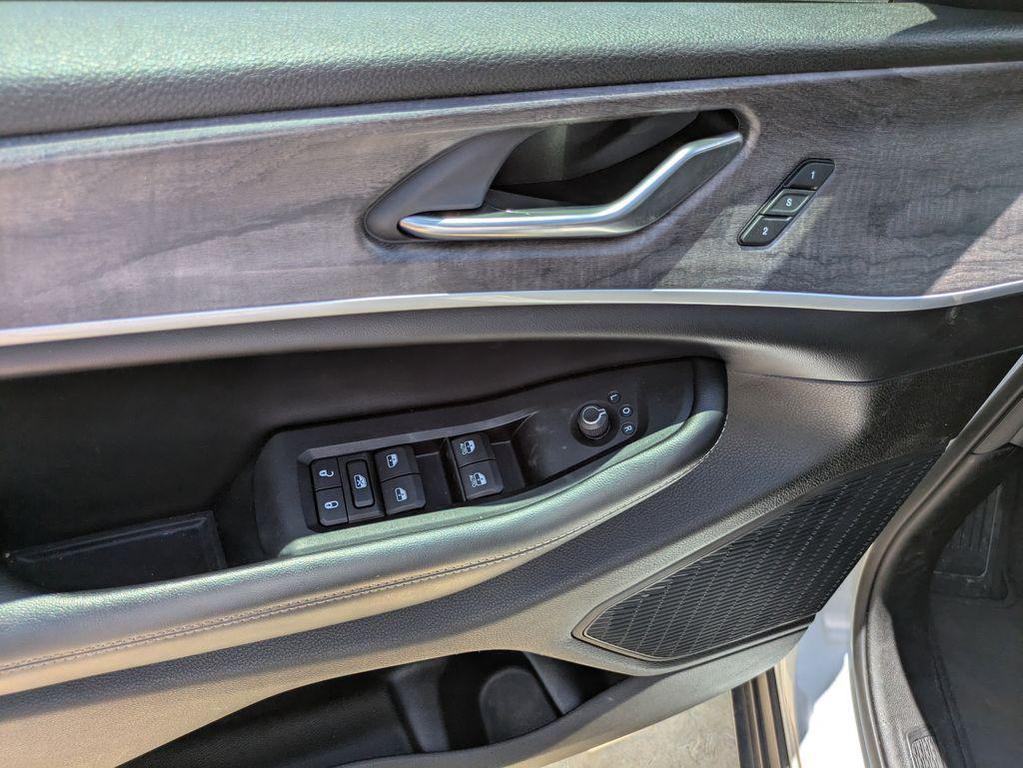 used 2024 Jeep Grand Cherokee car, priced at $33,995