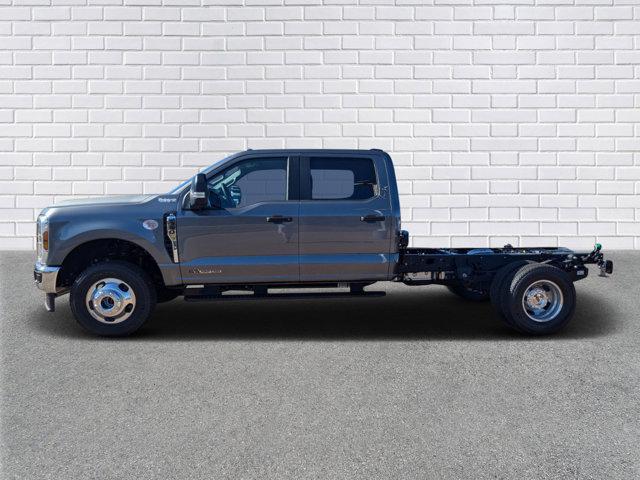 new 2024 Ford F-350 car, priced at $70,685