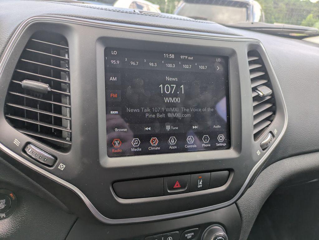 used 2022 Jeep Cherokee car, priced at $24,990