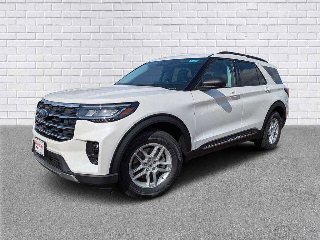 new 2025 Ford Explorer car, priced at $47,075