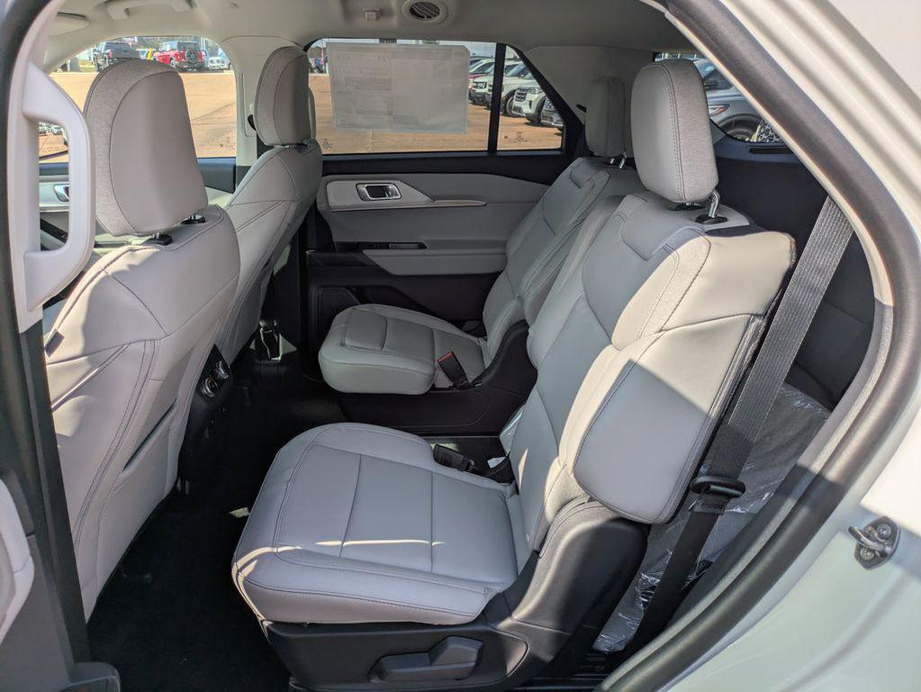 new 2025 Ford Explorer car, priced at $47,075