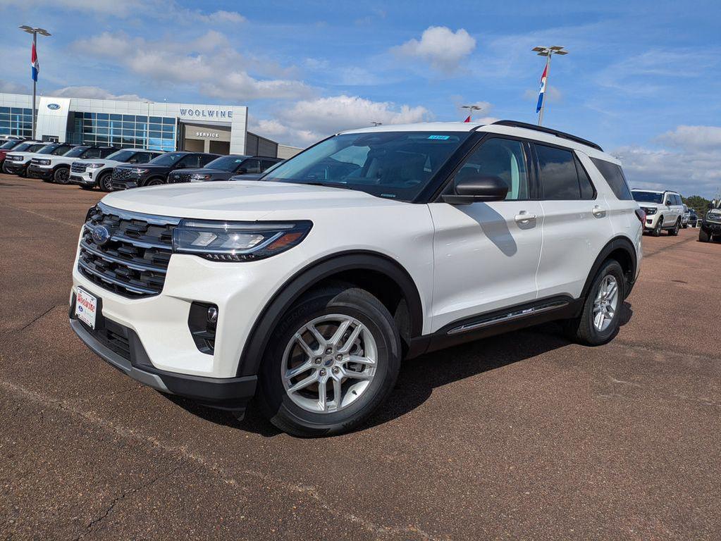 new 2025 Ford Explorer car, priced at $47,075