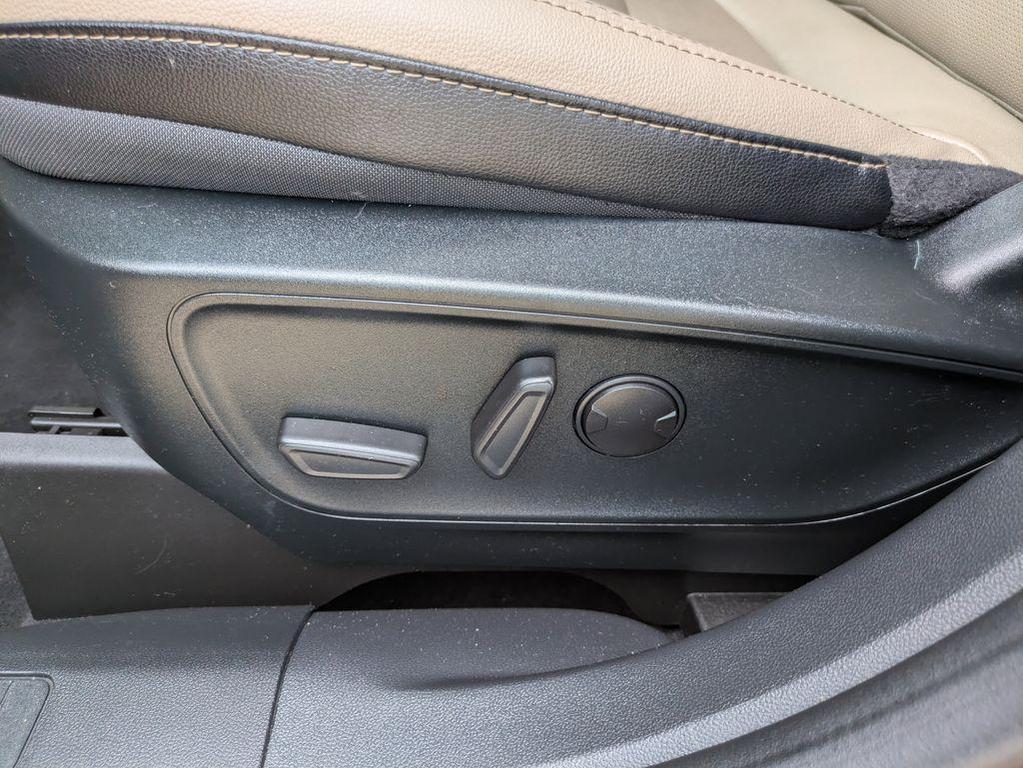 used 2022 Ford Escape car, priced at $25,990