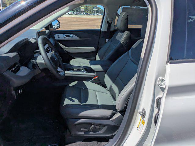new 2025 Ford Explorer car, priced at $49,948