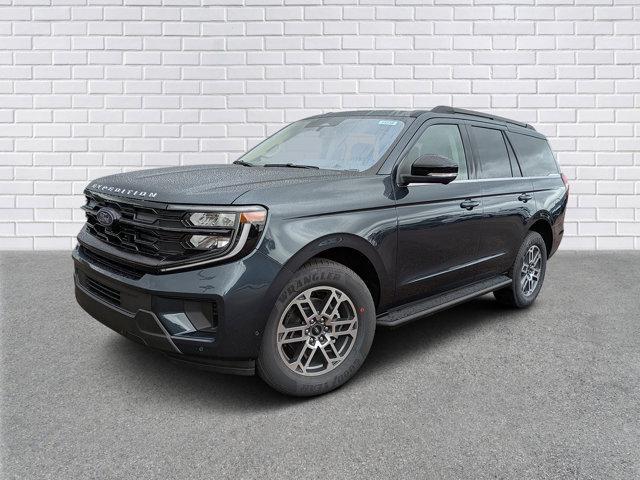 new 2025 Ford Expedition car, priced at $70,495