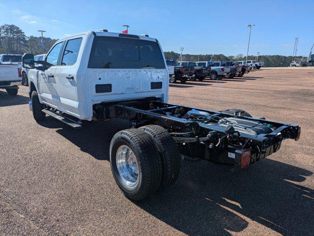 new 2025 Ford F-350 car, priced at $62,820