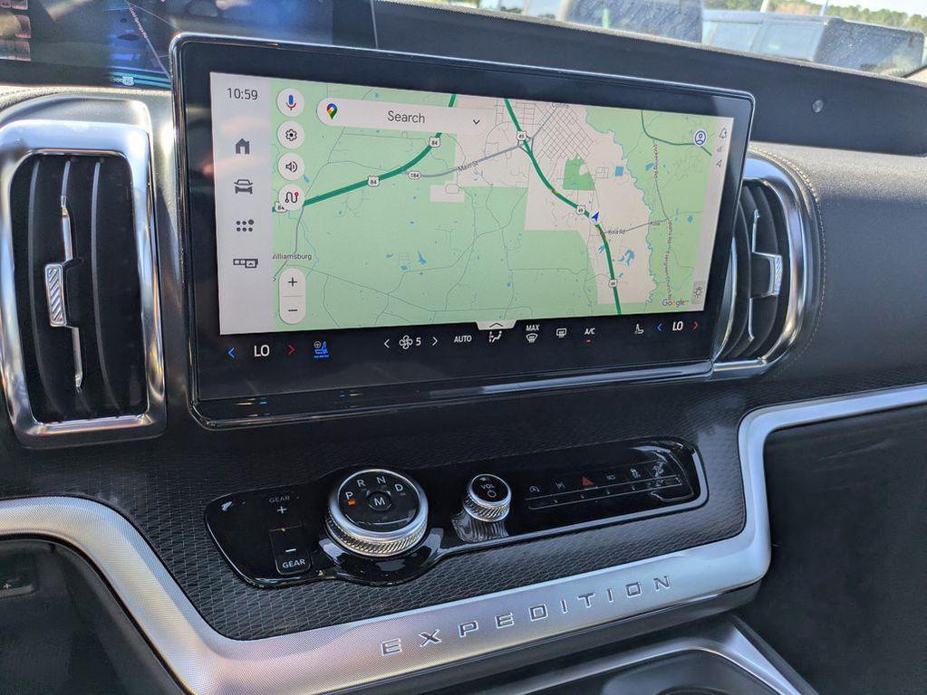 new 2025 Ford Expedition car, priced at $85,230