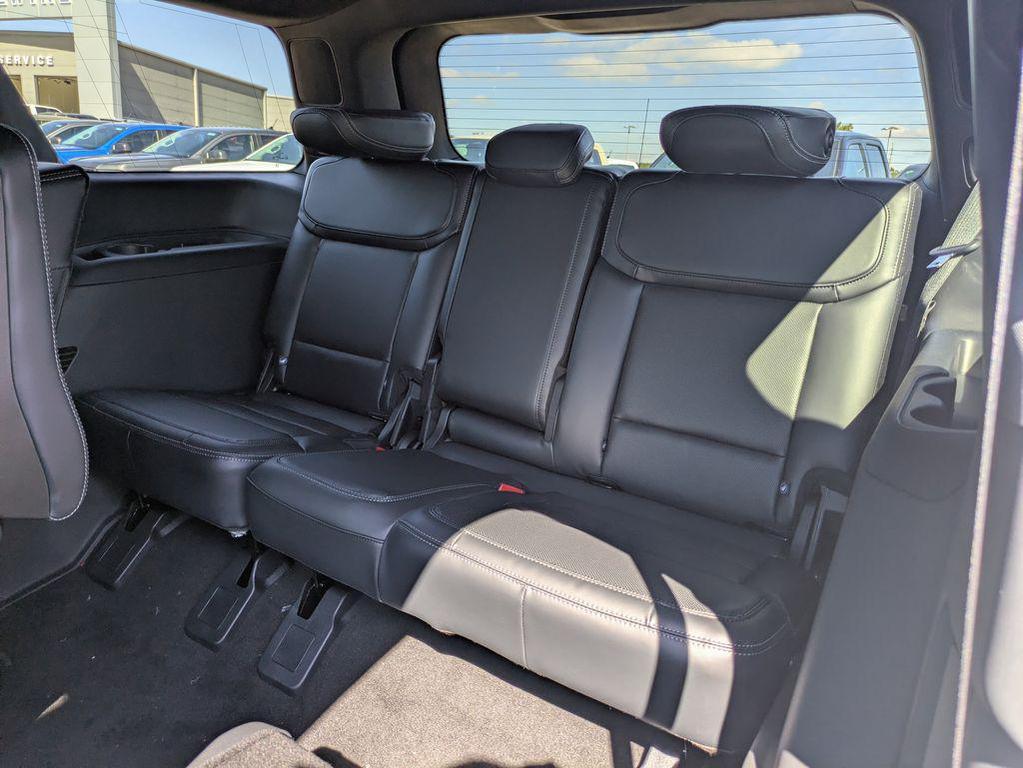 new 2025 Ford Expedition car, priced at $85,230