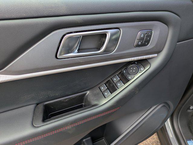 new 2025 Ford Explorer car, priced at $47,950