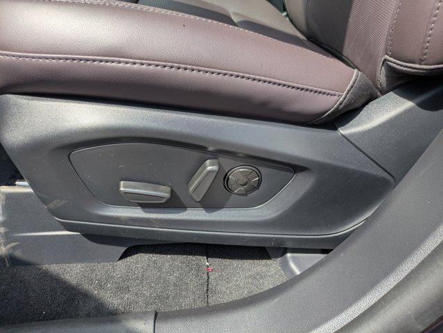 new 2025 Ford Explorer car, priced at $53,238