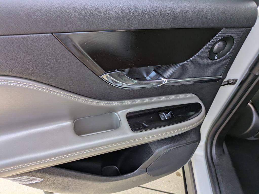 used 2023 Lincoln Corsair car, priced at $38,990