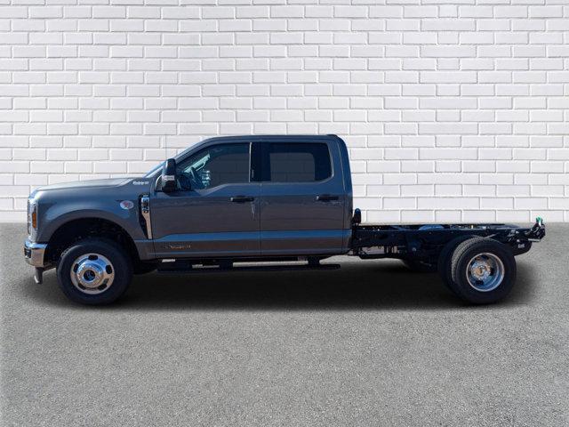 new 2024 Ford F-350 car, priced at $75,415