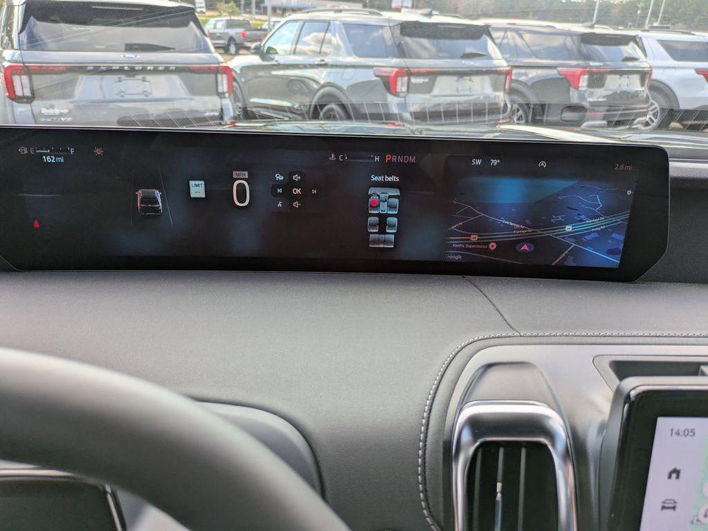 new 2025 Ford Expedition car, priced at $85,230