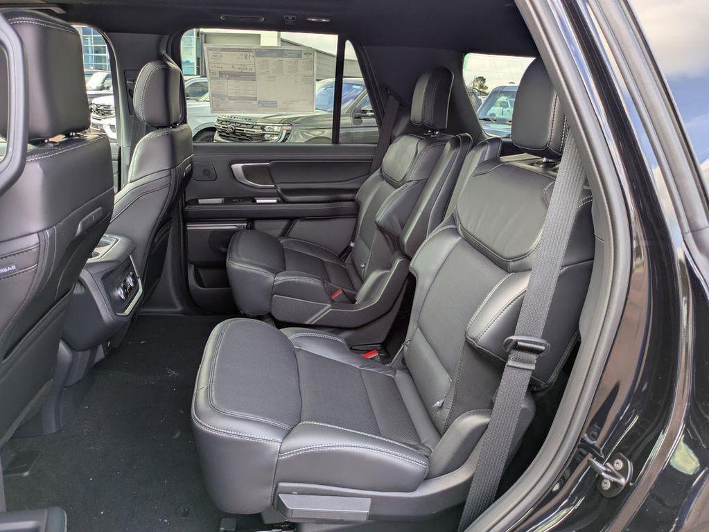new 2025 Ford Expedition car, priced at $85,230