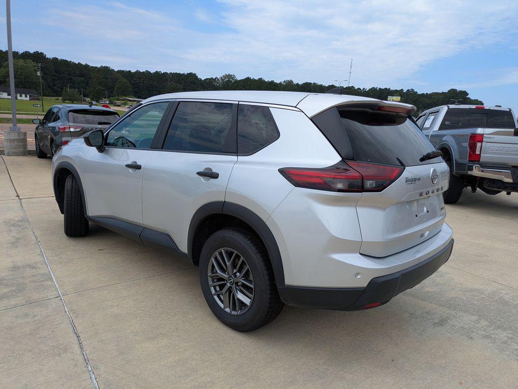 used 2024 Nissan Rogue car, priced at $24,295