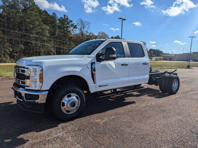 new 2024 Ford F-350 car, priced at $70,685