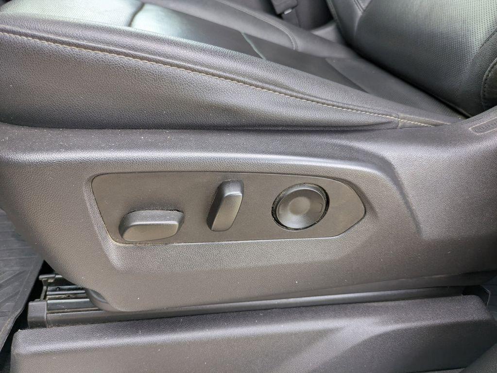 used 2023 Chevrolet Silverado 1500 car, priced at $39,990