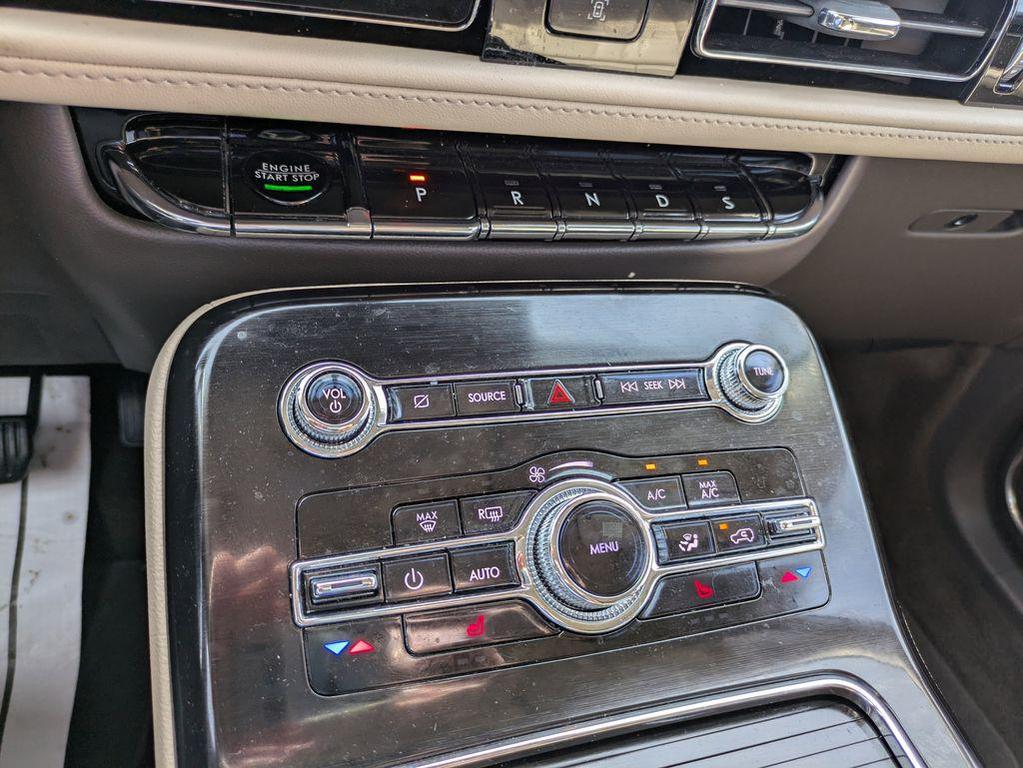 used 2022 Lincoln Nautilus car, priced at $31,990