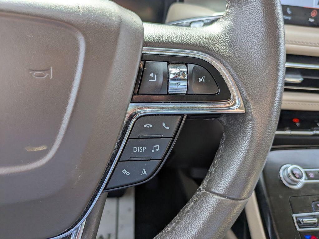 used 2022 Lincoln Nautilus car, priced at $31,990