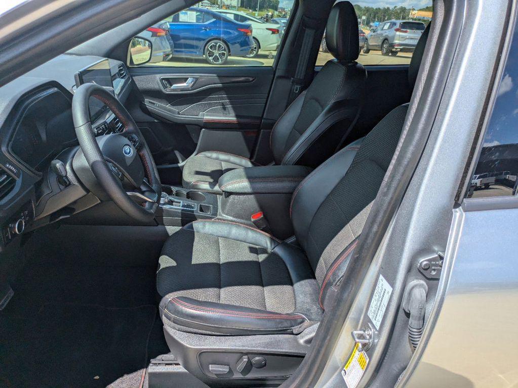 used 2023 Ford Escape car, priced at $25,995