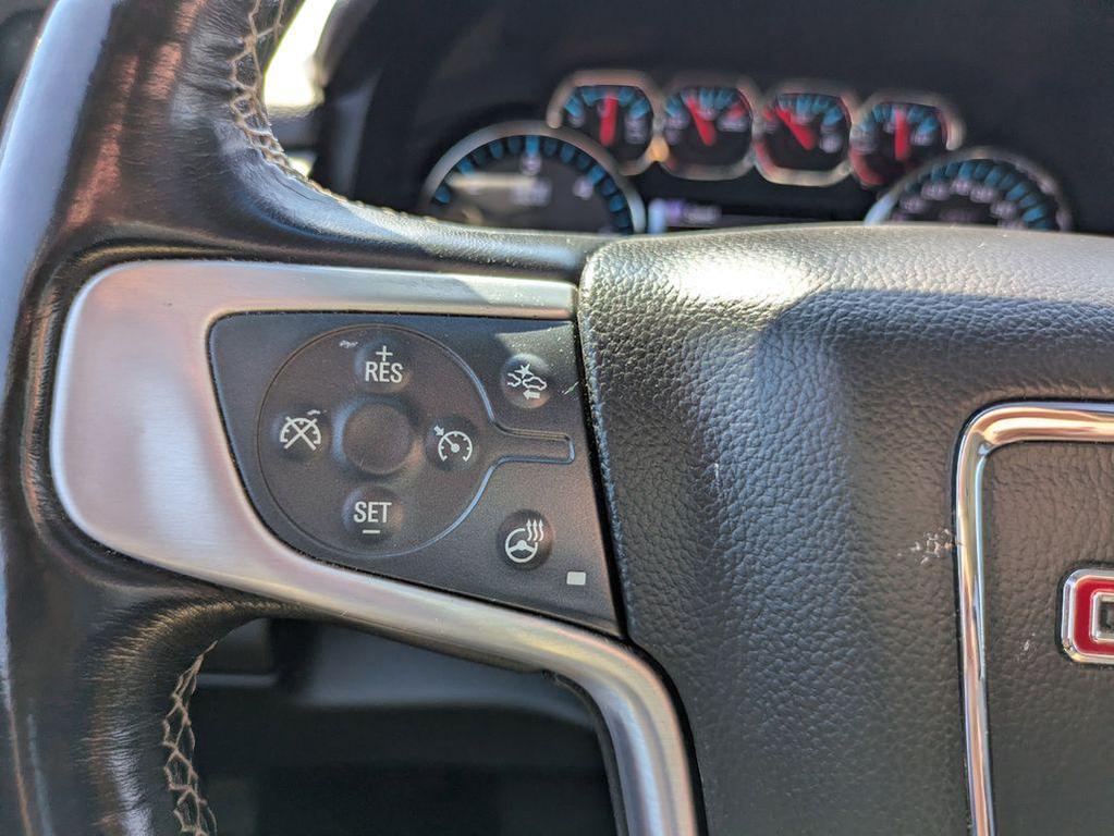 used 2020 GMC Yukon car, priced at $30,995