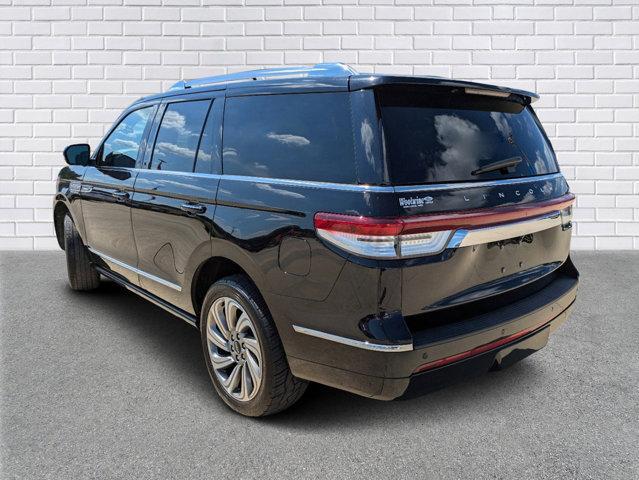 used 2022 Lincoln Navigator car, priced at $53,081