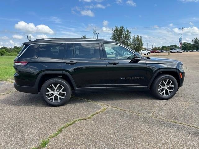 new 2024 Jeep Grand Cherokee L car, priced at $51,341