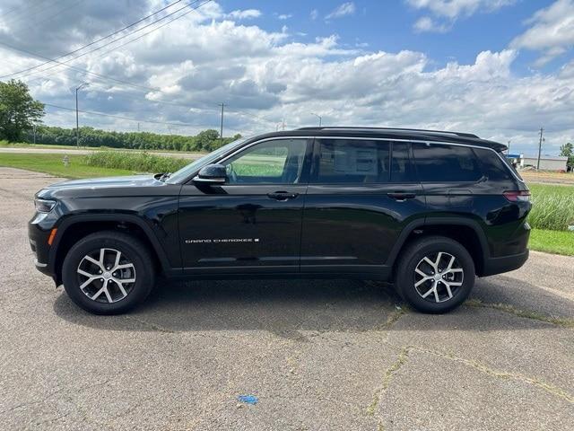 new 2024 Jeep Grand Cherokee L car, priced at $51,341