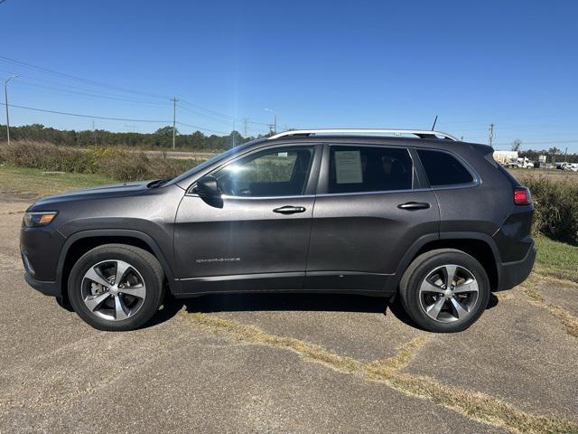 used 2019 Jeep Cherokee car, priced at $26,033