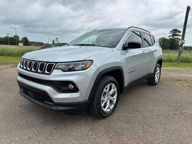 new 2024 Jeep Compass car, priced at $32,780