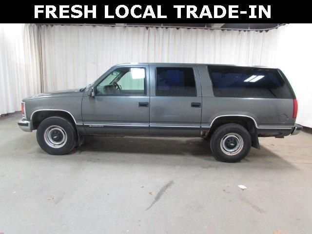 used 1999 Chevrolet Suburban car, priced at $2,745