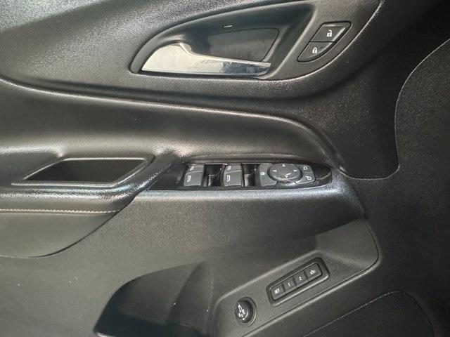 used 2023 Chevrolet Equinox car, priced at $25,195