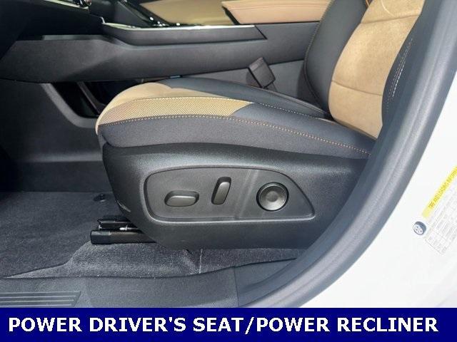 new 2026 Chevrolet Equinox car, priced at $39,035