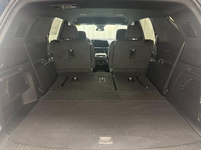 new 2026 Chevrolet Traverse car, priced at $41,195