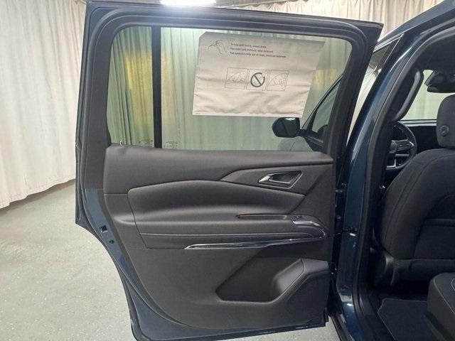 new 2026 Chevrolet Traverse car, priced at $41,195