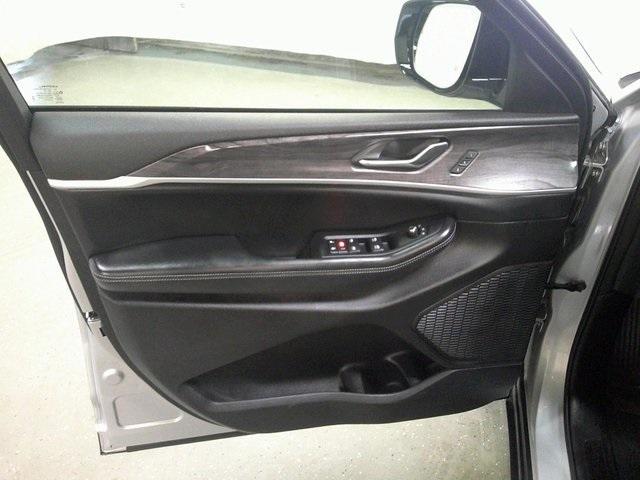 used 2024 Jeep Grand Cherokee L car, priced at $39,575