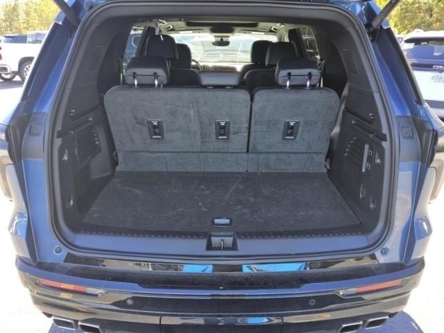 used 2024 Chevrolet Traverse car, priced at $51,290