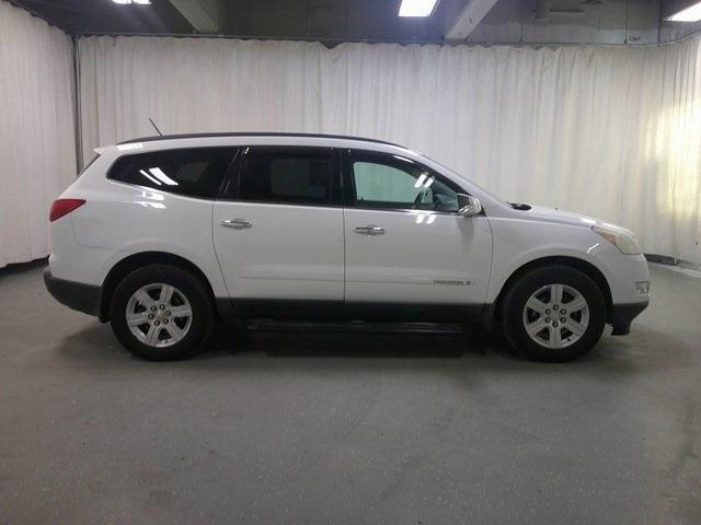 used 2009 Chevrolet Traverse car, priced at $6,325