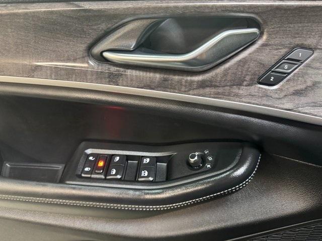 used 2024 Jeep Grand Cherokee L car, priced at $35,175