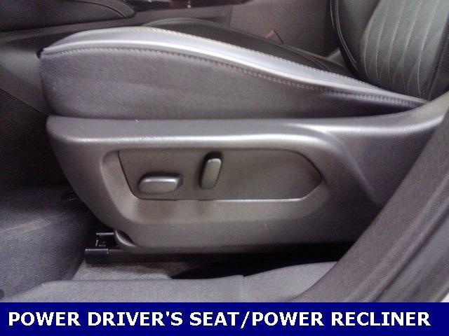 used 2023 Buick Envision car, priced at $36,115