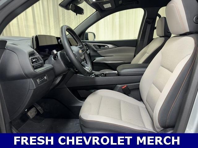 used 2025 Chevrolet Traverse car, priced at $38,595