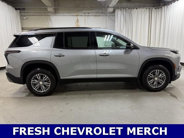 used 2025 Chevrolet Traverse car, priced at $38,595