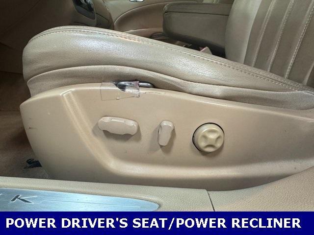 used 2008 Buick Lucerne car, priced at $8,825