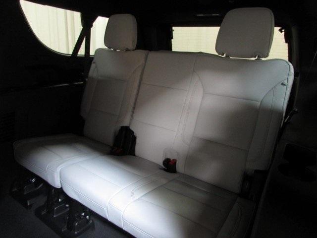 new 2025 Chevrolet Suburban car, priced at $76,820